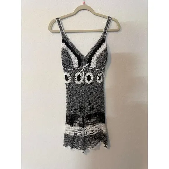 Hand Knit Crochet Mini Dress Tunic Black White S/M Stretchy - Picture 2 of 9